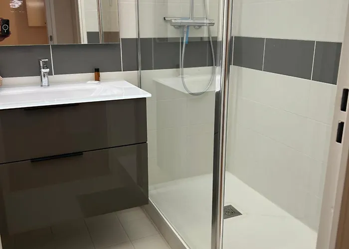 Chez Maryse 2 Pieces Vue Parking Prive